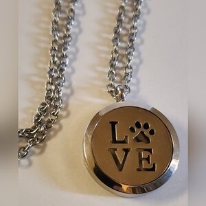 Aromatherapy Essential Oil Diffuser Necklace NEW